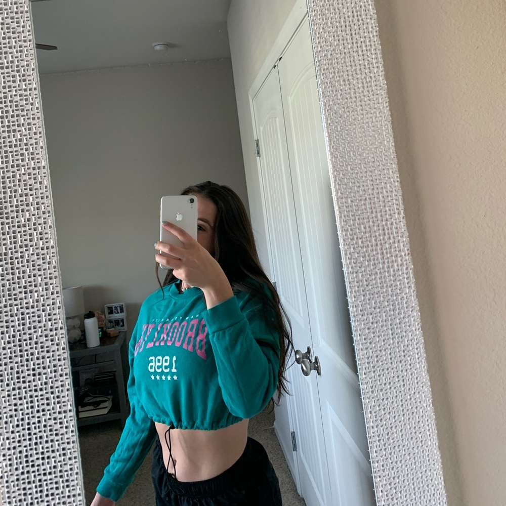 Brooklyn Cropped Crew Neck